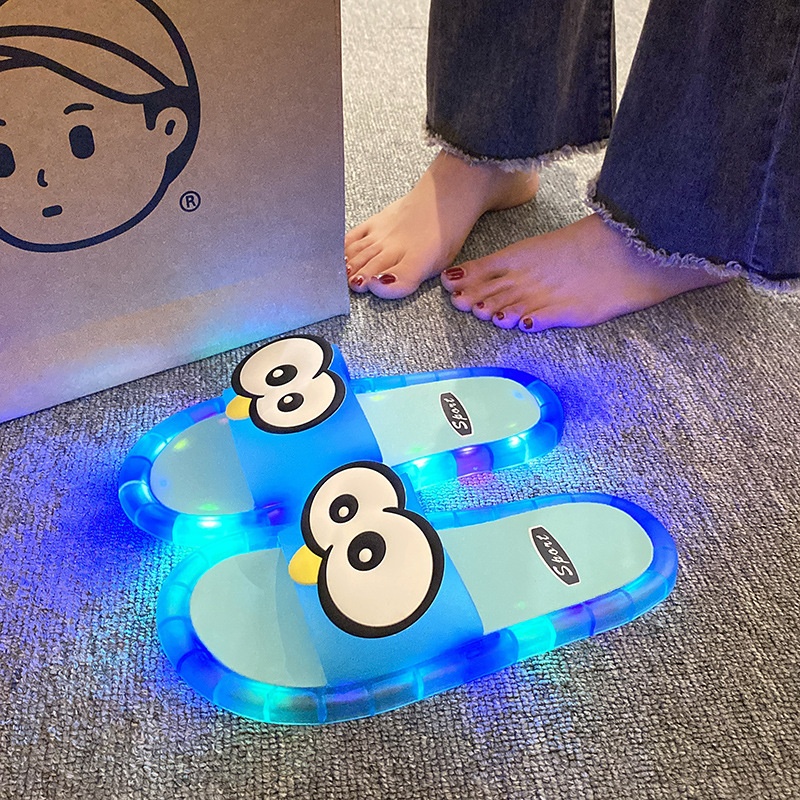 Leuke grote ogen lichtgevende  - Home Bath recensie en prijs